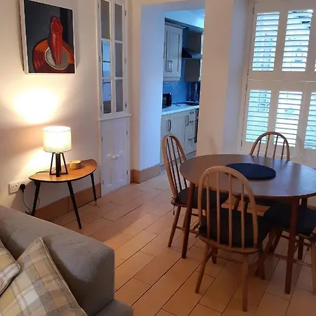 Sanderling - Grade 2 Listed Georgian Townhouse By The Sea Holiday home Penzance